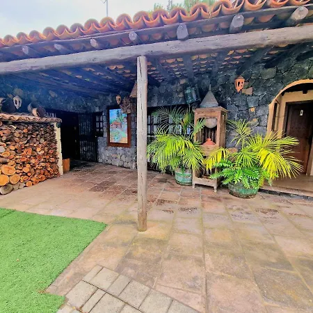 Villa Loros Icod De Vinos By Hrtenerife Net