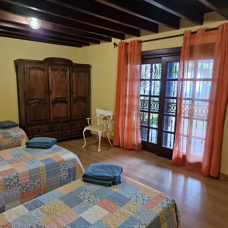 Villa Loros Icod De Vinos By Hrtenerife Net